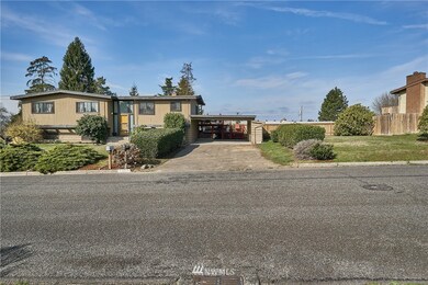 unlisted-address, Des Moines, WA 98198 - photo 2