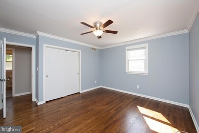 605 Maryland Rd, Glassboro, NJ 08028 - photo 2