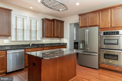 1406 Volunteer Dr, Brunswick, MD 21716 - photo 3