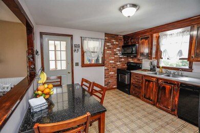 103 Bow St, Manchester, NH 03103 - photo 6