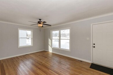 612 26th St SE, Cedar Rapids, IA 52403 - photo 4