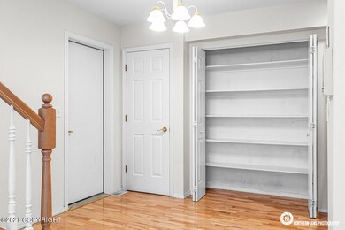 Gar Entry/Pantry