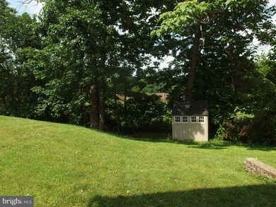 2809 Schubert Dr, Silver Spring, MD 20904 - photo 4