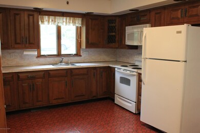 48 Farley Ln, Wilkes Barre, PA 18702 - photo 4