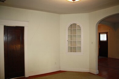 unlisted-address, Davenport, IA 52803 - photo 2