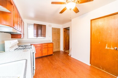 4923 W 28th Place, Cicero, IL 60804 - photo 6