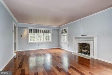 12409 Eastgate Ln, Laurel, MD 20708 - photo 5
