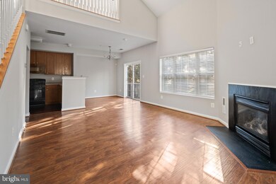 11146 Wortham Crest Cir unit 115, Manassas, VA 20109 - photo 5