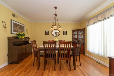 1615 Arrowwood Dr, Easton, PA 18040 - photo 6