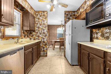 480 Carvel Beach Rd, Carvel Beach, MD 21226 - photo 7