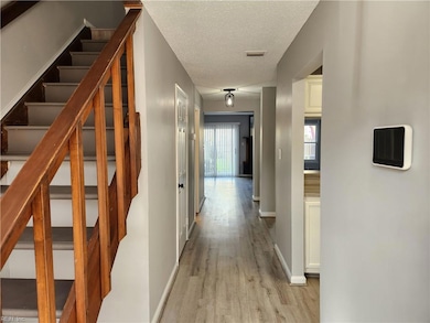 4826 Oldwick Ct, Virginia Beach, VA 23462 - photo 2