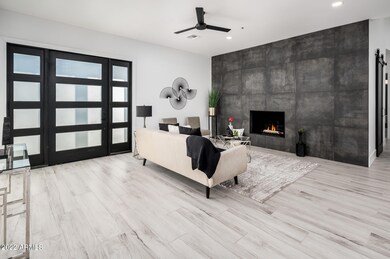 12411 N 66th St - MLS-10