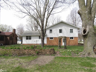 521 6th St NE, Clarion, IA 50525 - photo 2