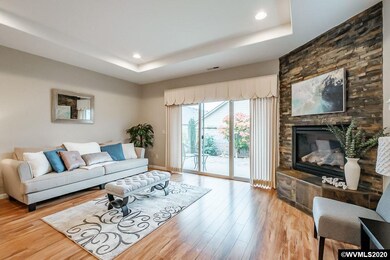 726 SE Lynchet Ln, Dallas, OR 97338 - photo 5