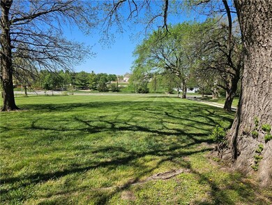 705 N Madison St, Raymore, MO 64083 - photo 2