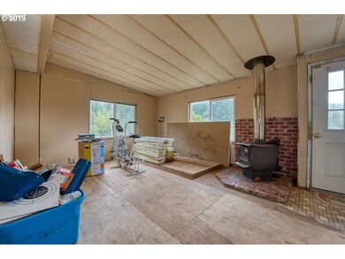 92278 Hall Creek Ln, Myrtle Point, OR 97458 - photo 4