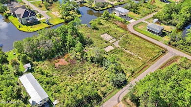 10010 Bayou View Dr E, Bay St. Louis, MS 39520 - photo 4