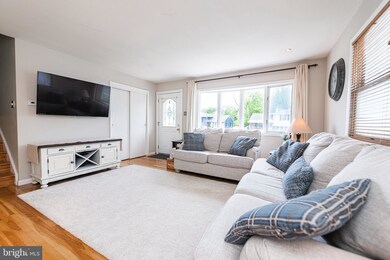 1104 Brookwood Ln, Secane, PA 19018 - photo 6