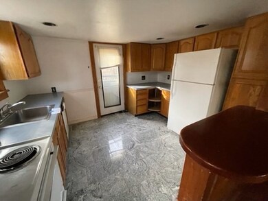 442 Henshaw St, Rochdale, MA 01542 - photo 7