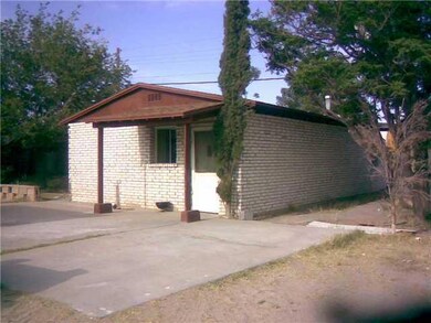 616 Ameca St unit REAR, El Paso, TX 79915 - photo 2
