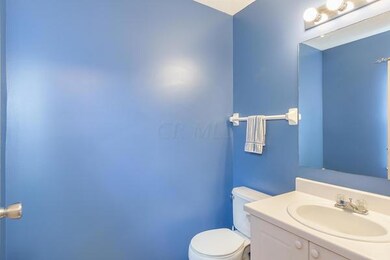 Guest 1/2 Bath