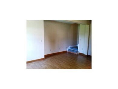 68 Oakdale Ave unit 2, Manchester, NH 03103 - photo 4