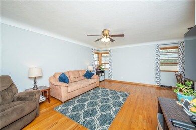 3308 Lindlavista Way, Des Moines, IA 50310 - photo 6