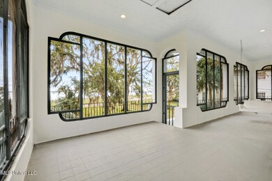606 N Beach Porch 1