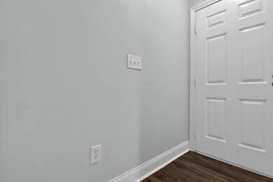 4-web-or-mls-7813-meadowhaven-blvd
