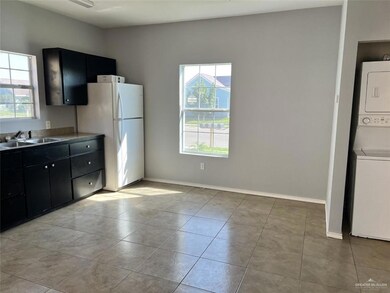 1425 Quitaca Dr, Edinburg, TX 78541 - photo 4