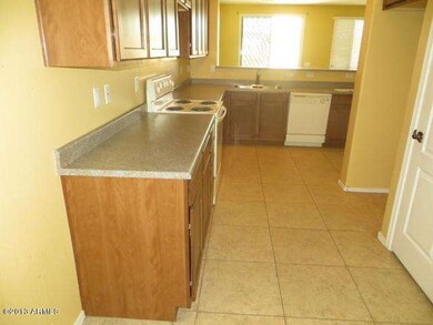 023-326517-Kitchen3