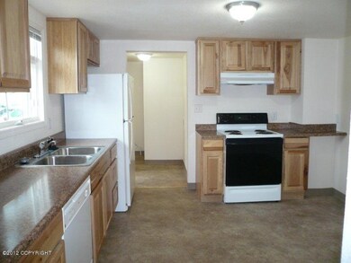 Kitchen 3 Bedroom Unit