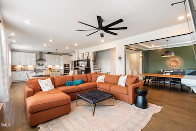 245 N Crest Dr, Chapel Hill, NC 27517 - photo 3