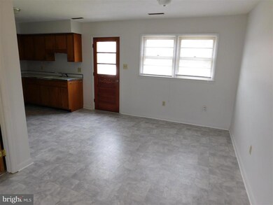 384 Aileen Ave unit 384, Strasburg, VA 22657 - photo 6