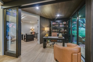 6204 Lost Horizon Dr unit 170, Austin, TX 78759 - photo 6