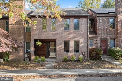 9453 Clocktower Ln, Columbia, MD 21046 - photo 2