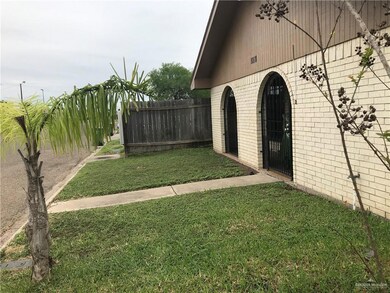 1018 E 10th St, Weslaco, TX 78596 - photo 3