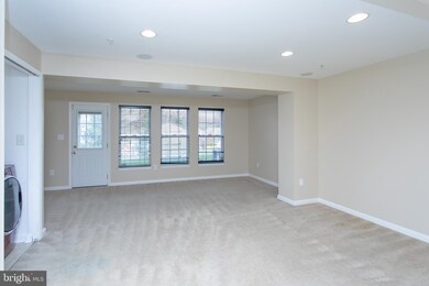 7318 Granite Woods Ct, Windsor Mill, MD 21244 - photo 4