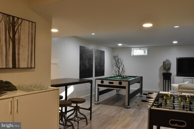 221 Victoria Ct unit 170, Doylestown, PA 18901 - photo 6