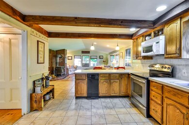 111 Haverhill Rd, Chester, NH 03036 - photo 5