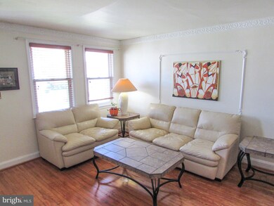 1029 Elm Rd, Halethorpe, MD 21227 - photo 6