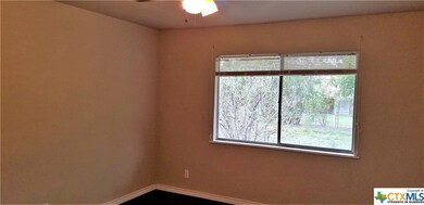 520 Christine St, Troy, TX 76579 - photo 5