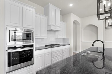 7813 Barley Field  Kitchen 4