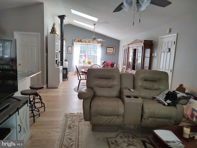 18216 Piedmont Dr, Cobb Island, MD 20625 - photo 4