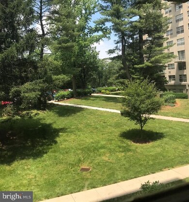 Radnor House unit 129, Bryn Mawr, PA 19010 - photo 2