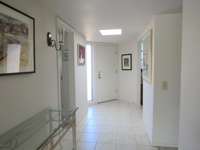 10619 W Pineaire Dr, Sun City, AZ 85351 - photo 2