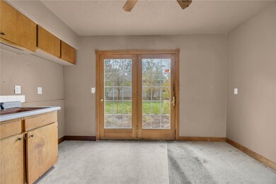 2311 23rd Street Ct, Bettendorf, IA 52722 - photo 5