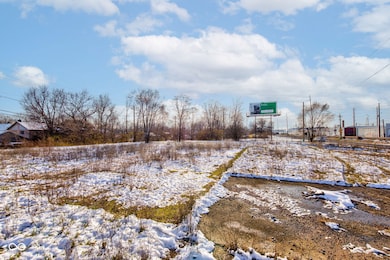 2009 Massachusetts Ave, Indianapolis, IN 46218 - photo 7