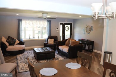 1053 Lexington Dr, Woodbury, NJ 08096 - photo 3