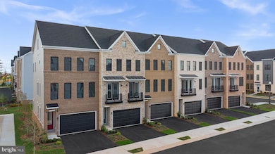 42121 Picasso Square, Brambleton, VA 20148 - photo 7